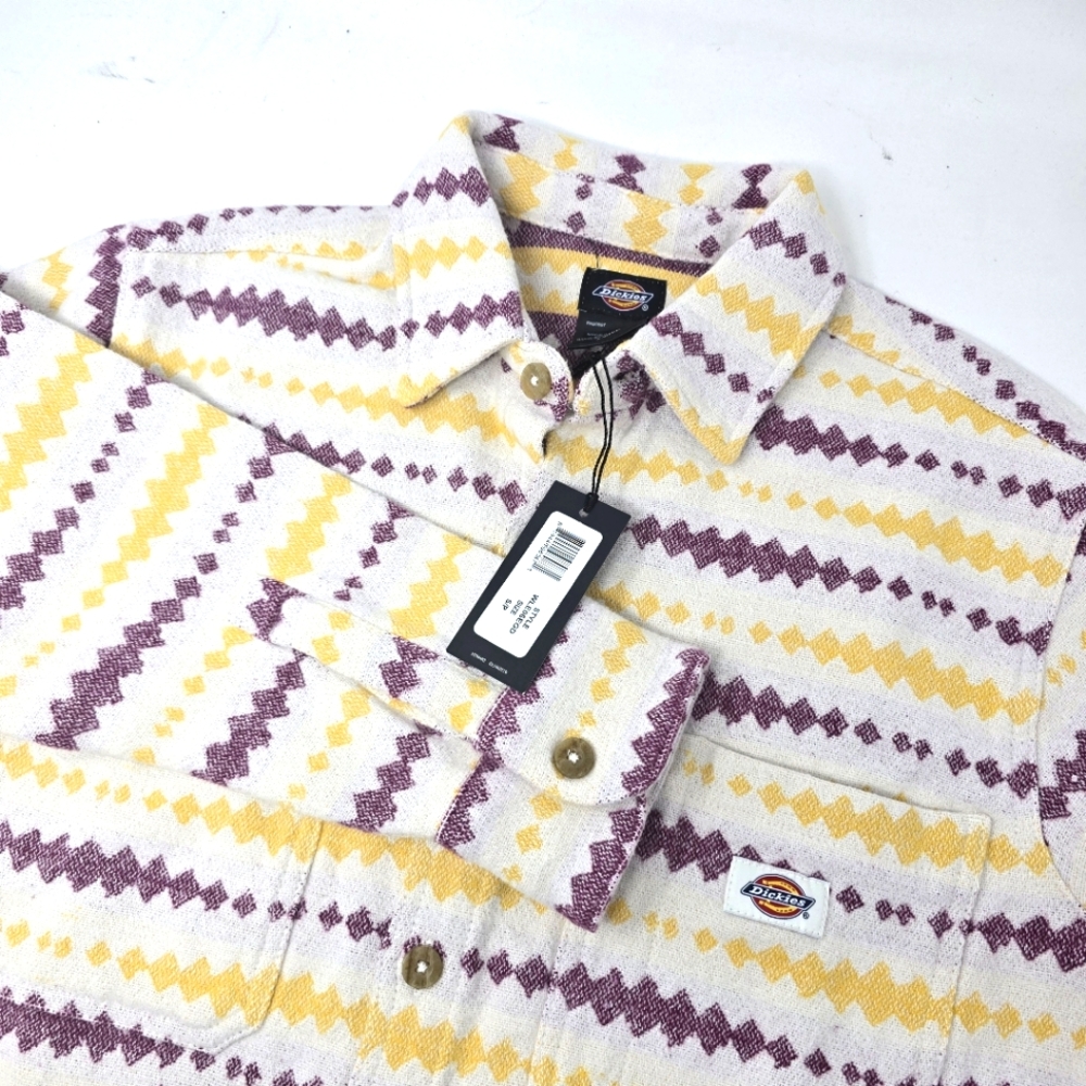 Dickies Yellow and Purple Casual‎ Button Down Shirt with Wavy Design